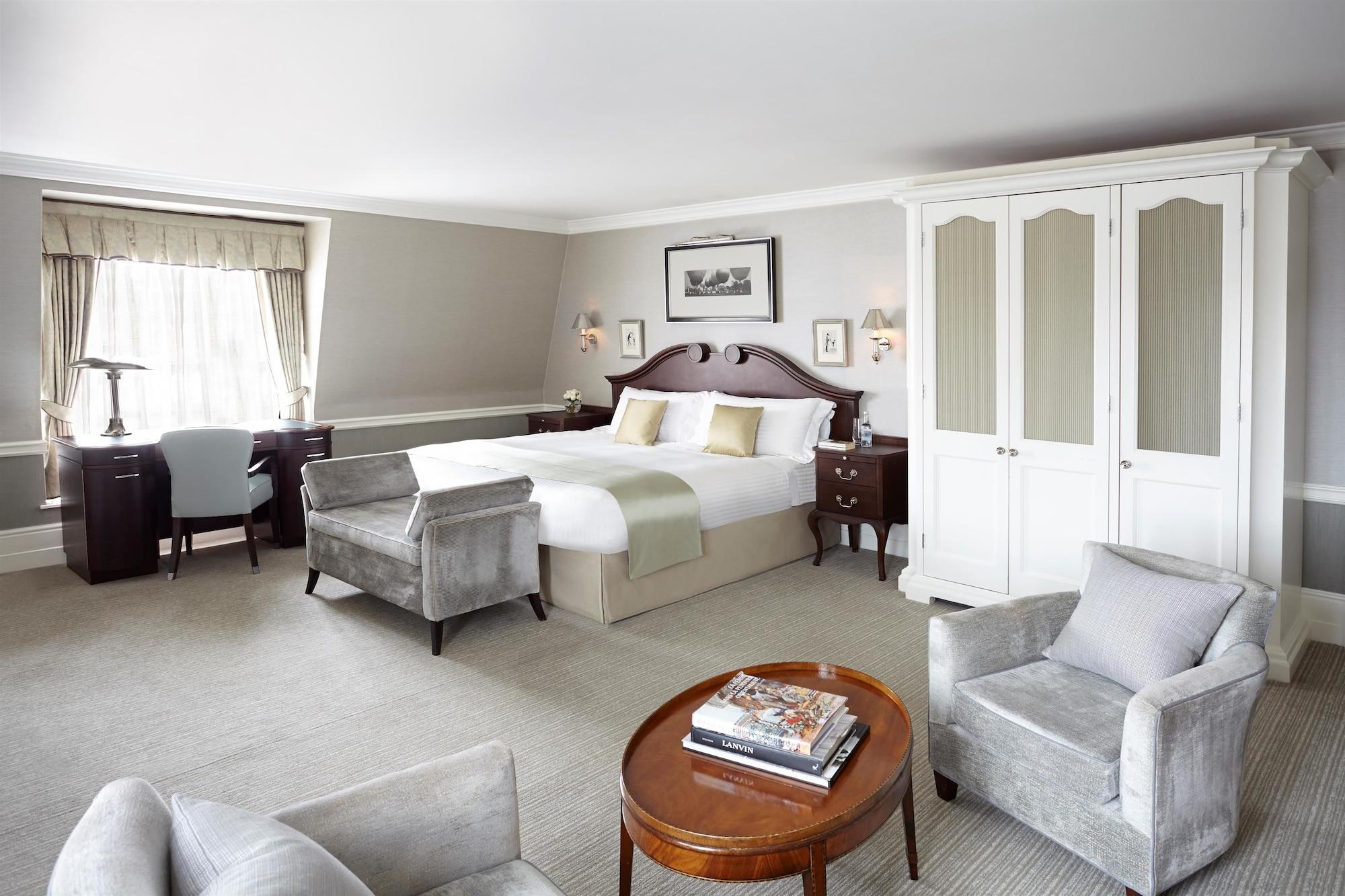 The Connaught, Maybourne London Exterior photo