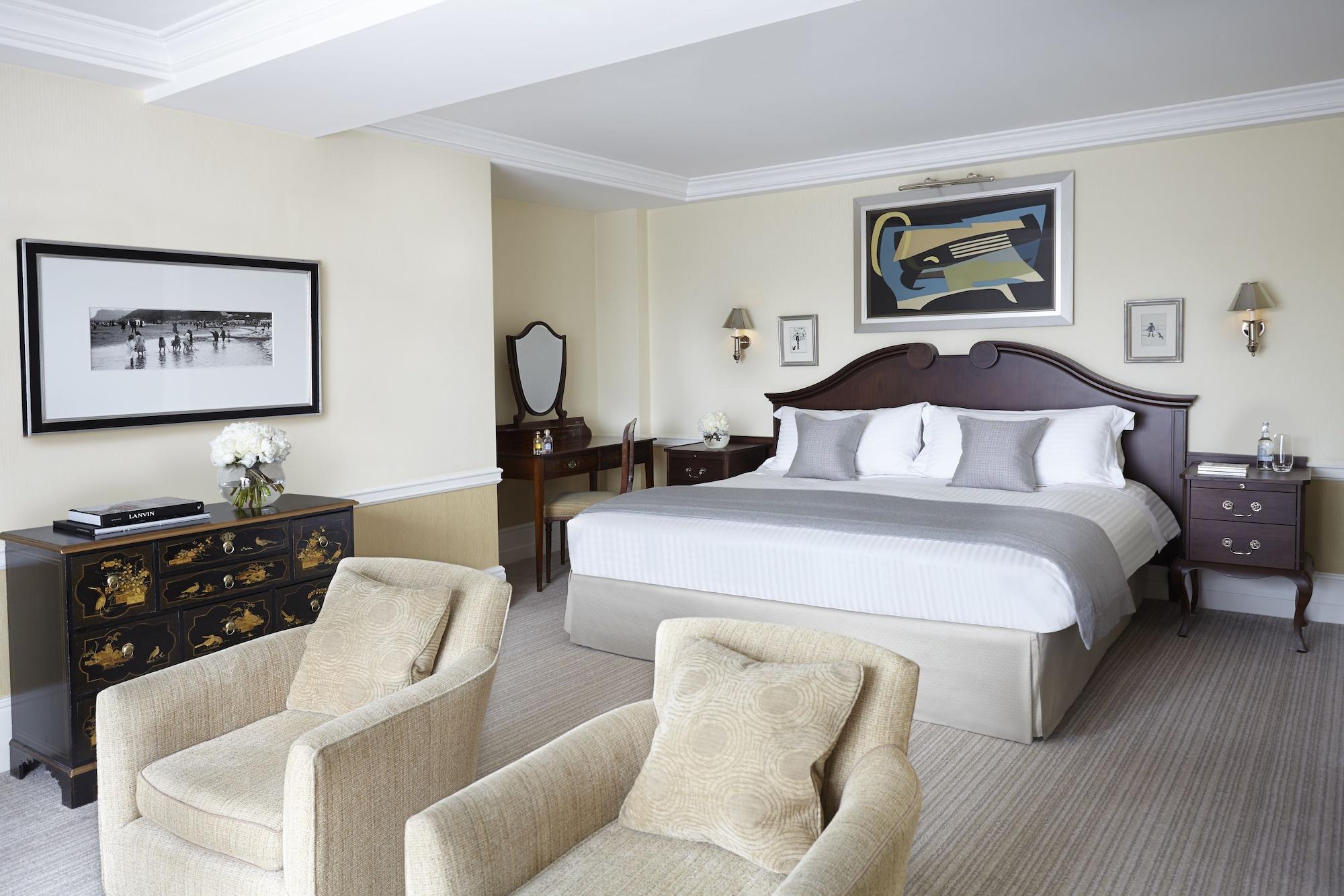 The Connaught, Maybourne London Exterior photo