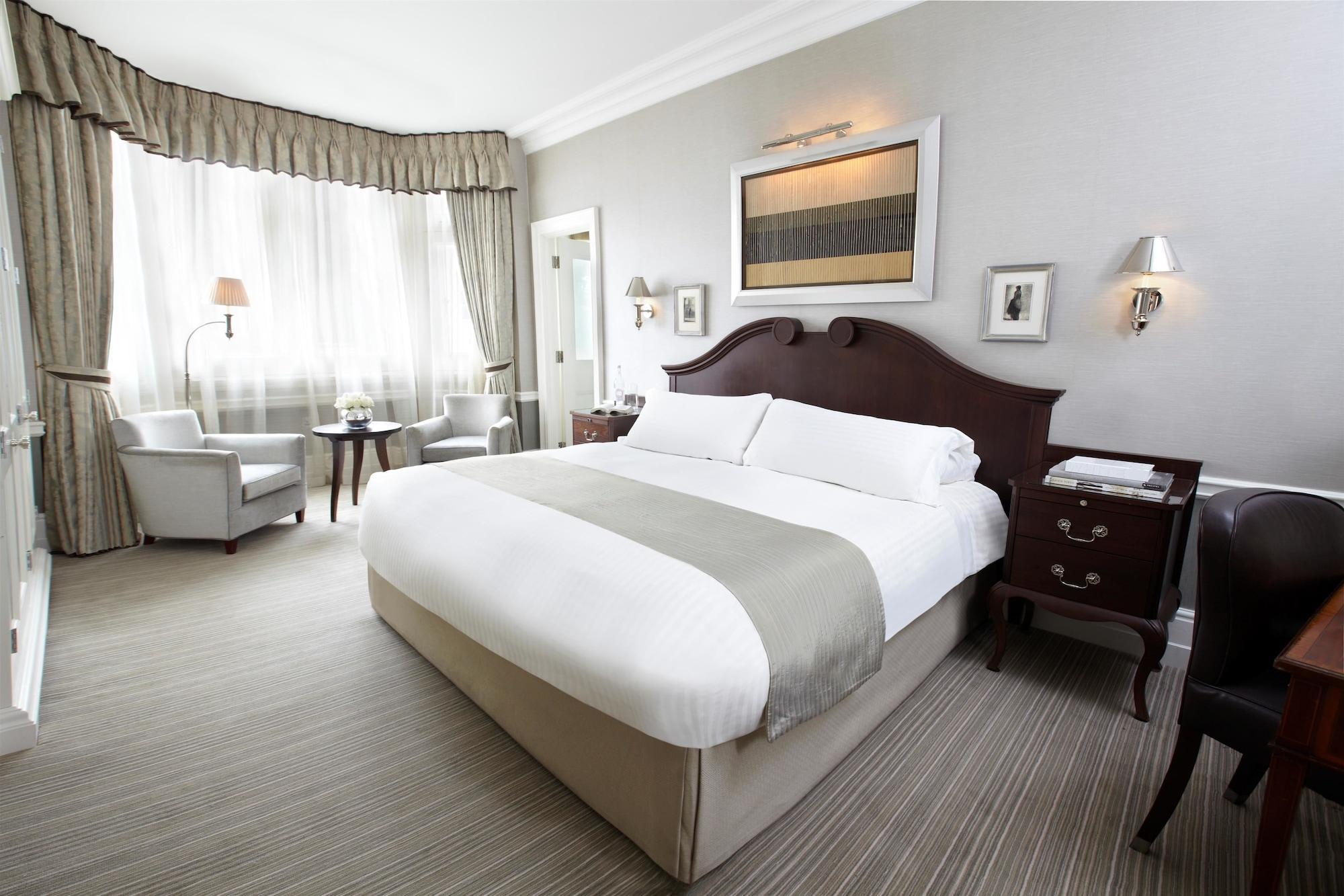 The Connaught, Maybourne London Exterior photo