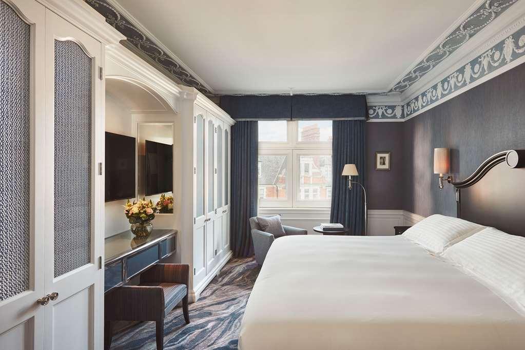 The Connaught, Maybourne London Exterior photo