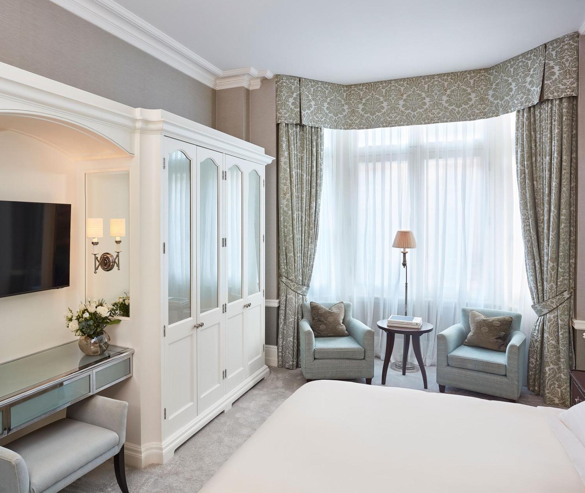 The Connaught, Maybourne London Exterior photo