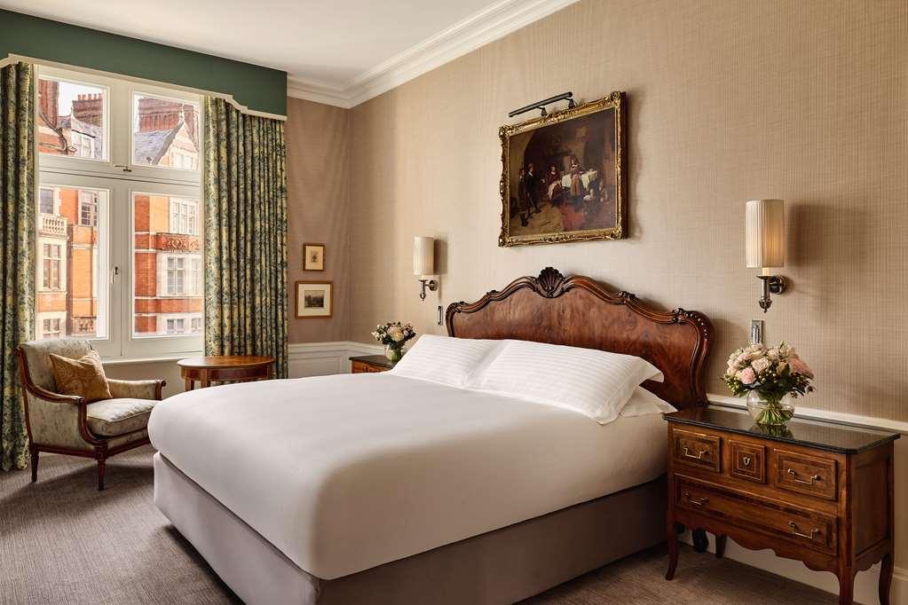 The Connaught, Maybourne London Room photo