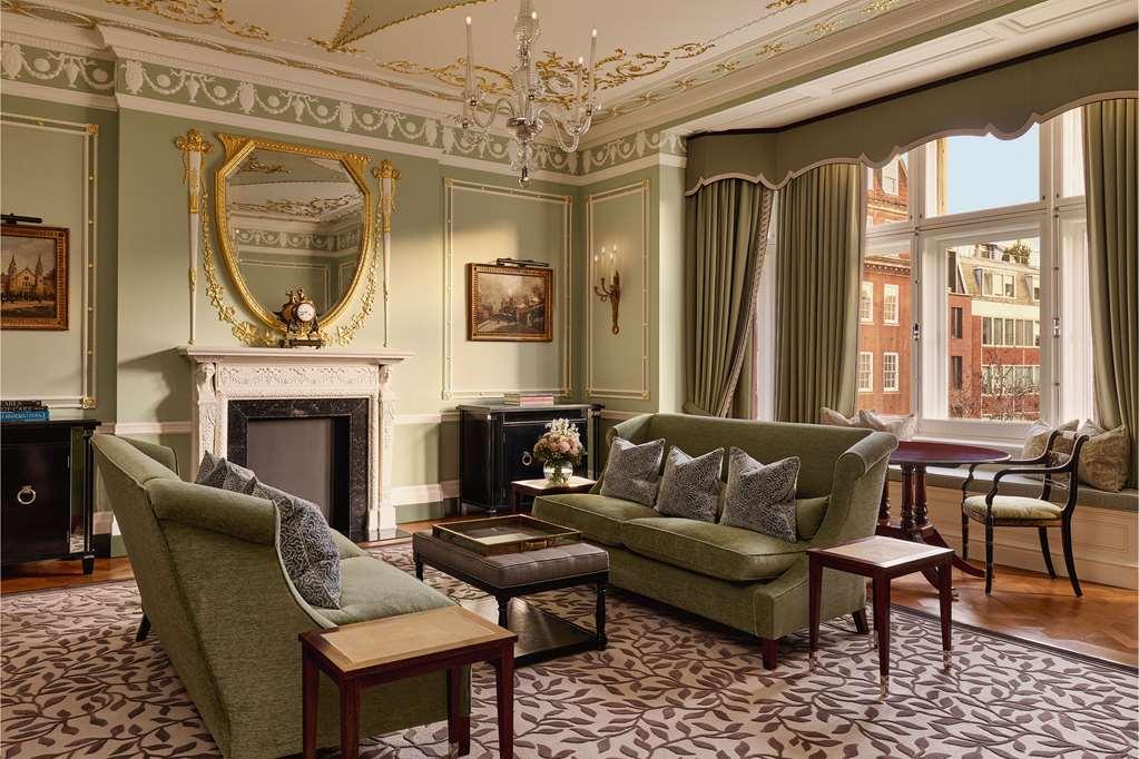 The Connaught, Maybourne London Room photo